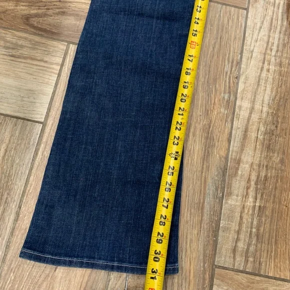 Gently used womens Hudson mid rise baby bootcut size 26 jeans - Picture 5 of 7